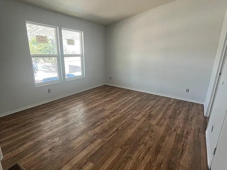 4219 W Pecan Rd — Photo 15