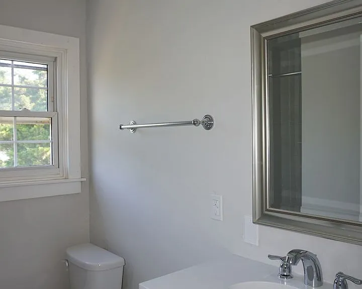 256 W Beidler Rd — Photo 7