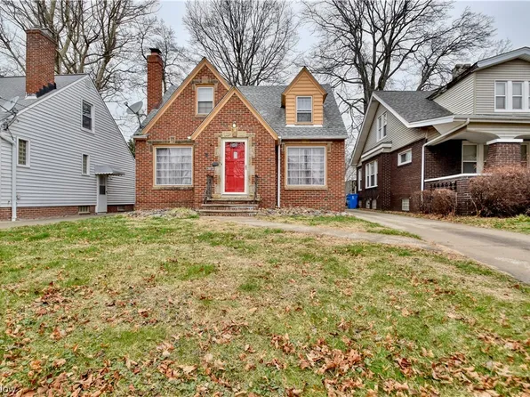 13813 Lakeshore Dr, Cleveland, OH 44108