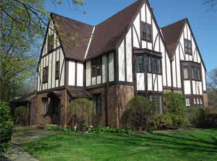 3380 Ingleside Rd, Shaker Heights, OH 44122