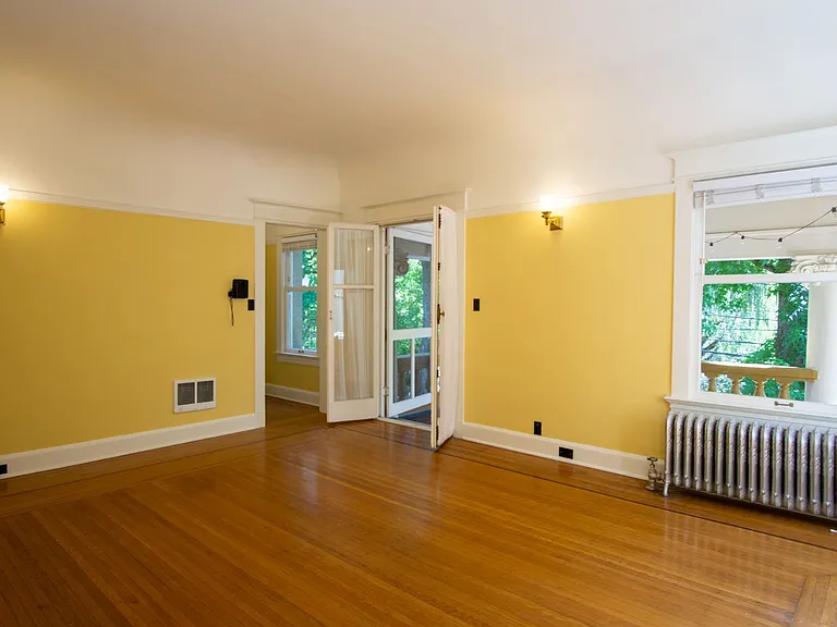 209 NW 23rd Ave #202 — Photo 4