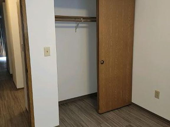 5th image of 7715 Douglas St W APT 3