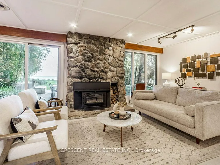 37 Georgian Manor Dr — Photo 6