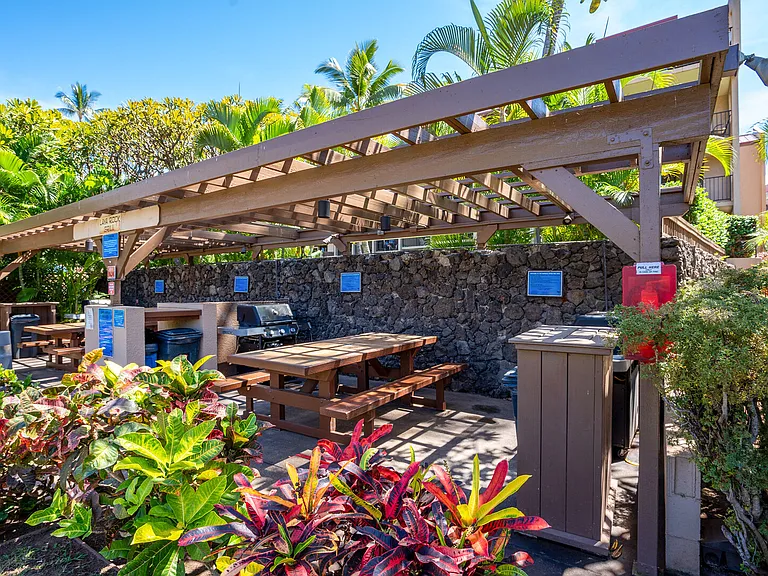 S Kihei Rd — Photo 36