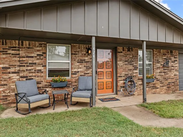 424 S 1st Ave, Fairview, OK 73737