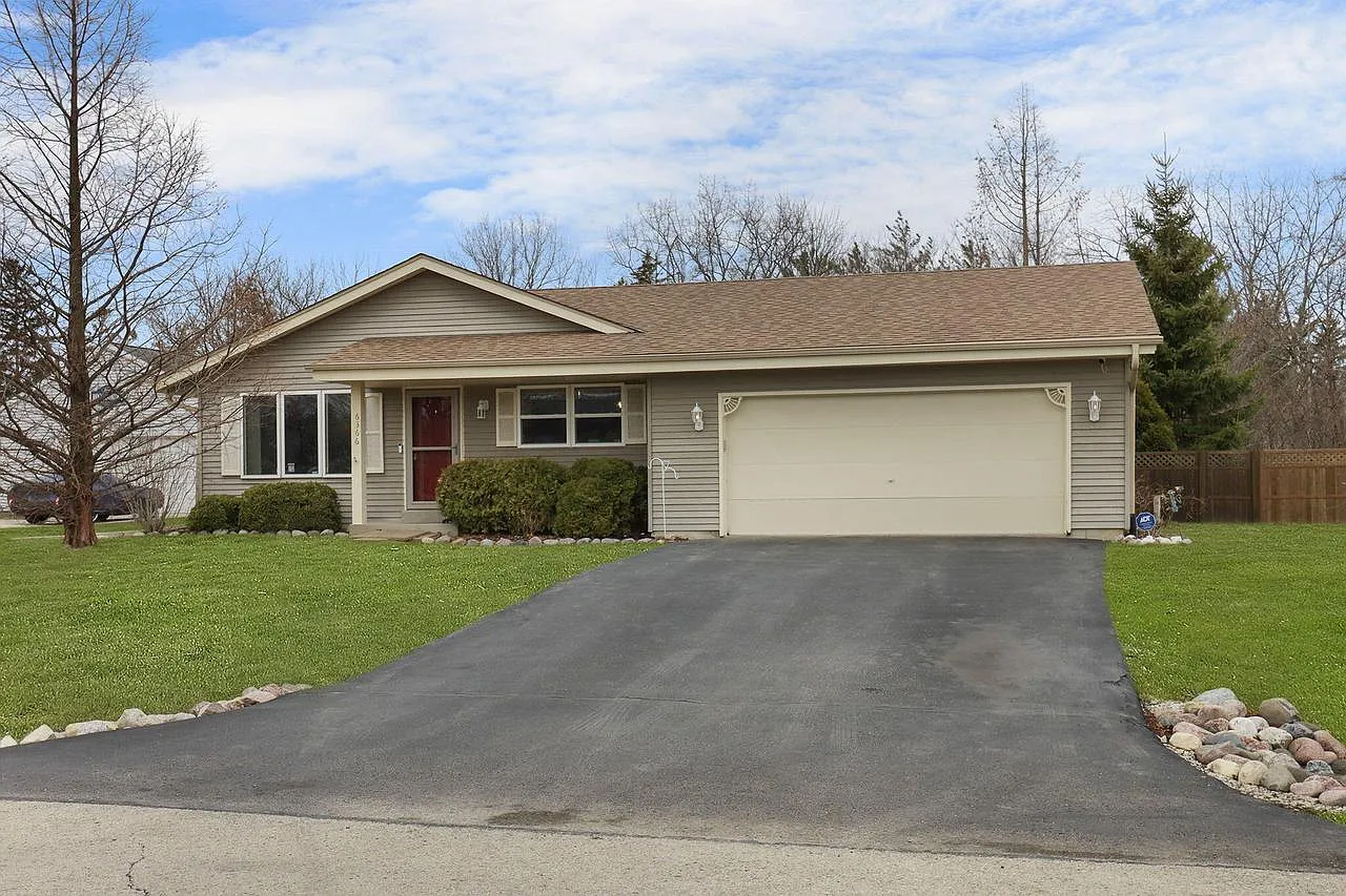 6366 Ambassador LANE photo 1