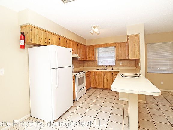 2nd image of 208 S Galena Ave #B
