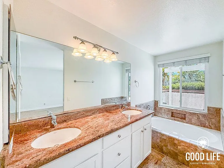 11775 Scripps Lake Dr — Photo 10