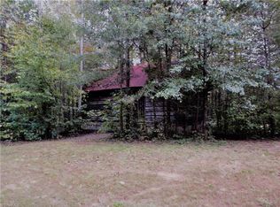 1060 Spencer Orchard Rd, Walnut Cove, NC 27052