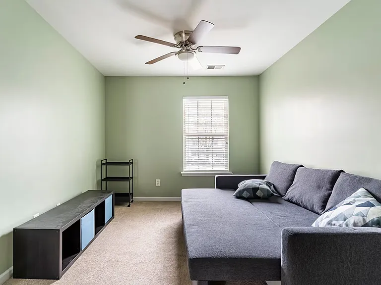 920 Little Creek Dr — Photo 12