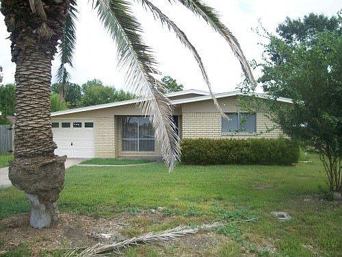 2nd image of 585 Eldridge Dr