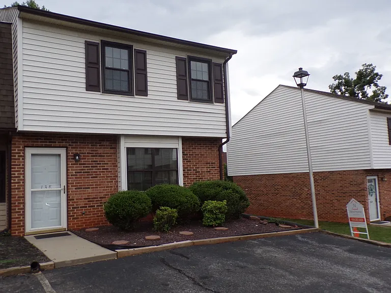 138 Cape Charles Sq #138 — Photo 1