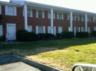 1303 W Meadowview Rd APT D, Greensboro, NC 27403