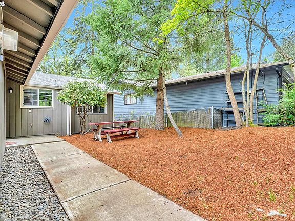 4th image of 9505 SW 50th Ave