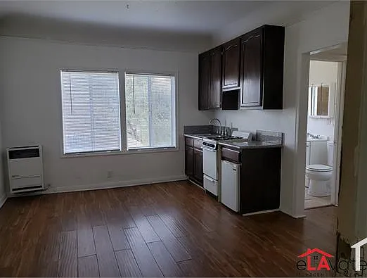 Studio, $2,132 — Photo 1