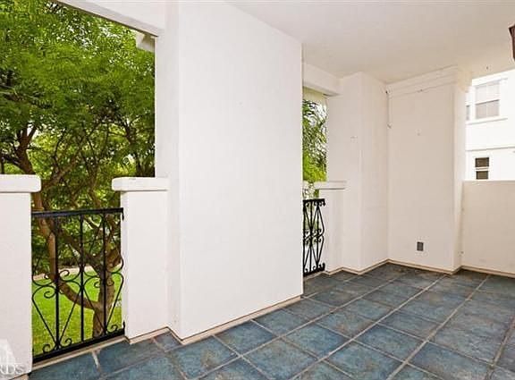 5th image of 124 Beach Side Ct