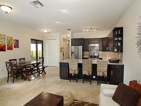 2nd image of 3162 Oak Ave #3162