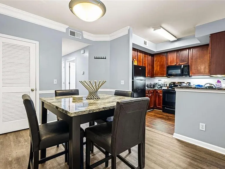 1752 Pryor Rd SW #309 — Photo 7
