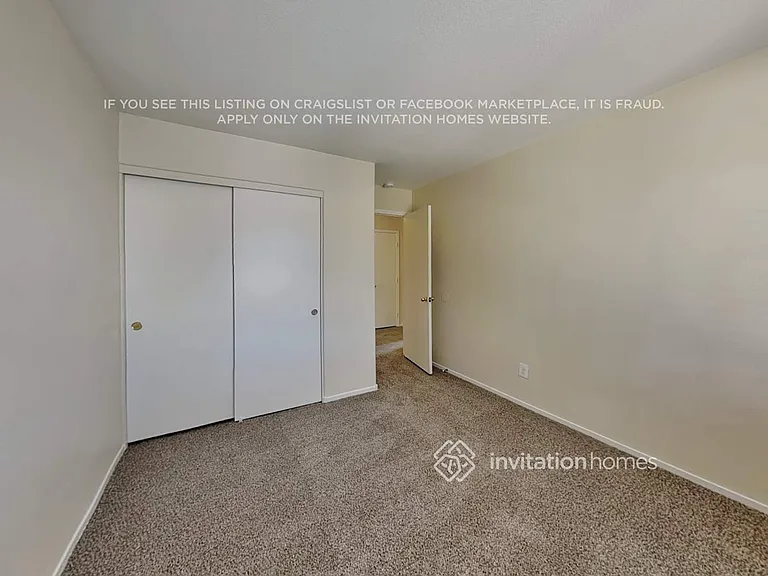 8068 Sweet Clover Ct — Photo 13