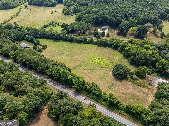 3rd image of 458 Hall Station Rd