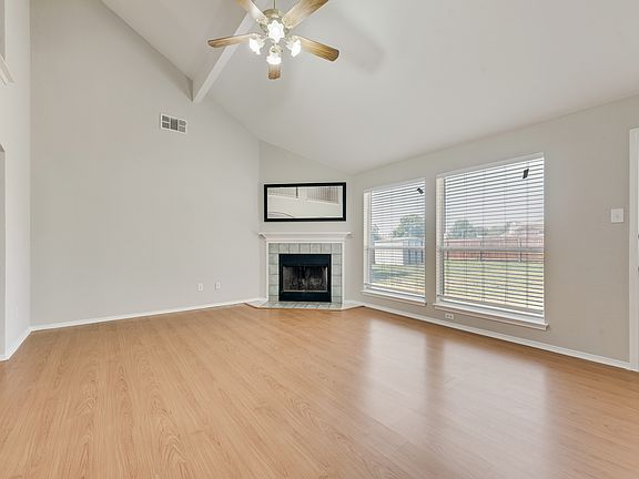 4th image of 6734 White Tail Ln