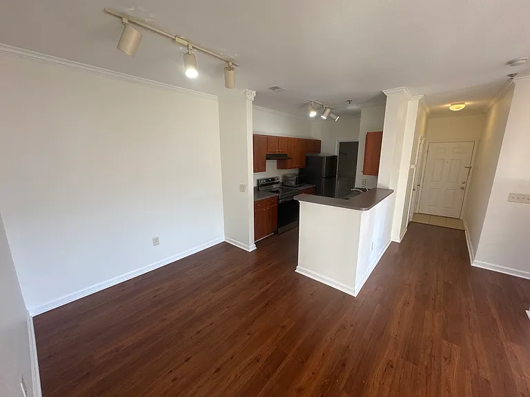 100 Vista Lake Dr #307 — Photo 4