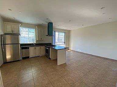 5th image of 953 N Normandie Ave #205