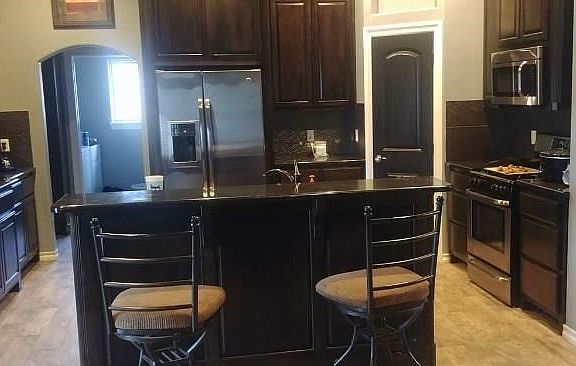 5th image of 4701 Limestone Dr