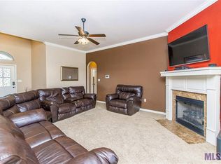 19914 Pecan Hill Dr, Zachary, LA 70791
