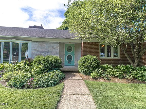 3rd image of 3441 Bentley Blvd