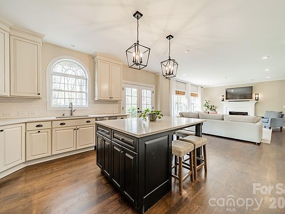 5th image of 177 Longboat Rd