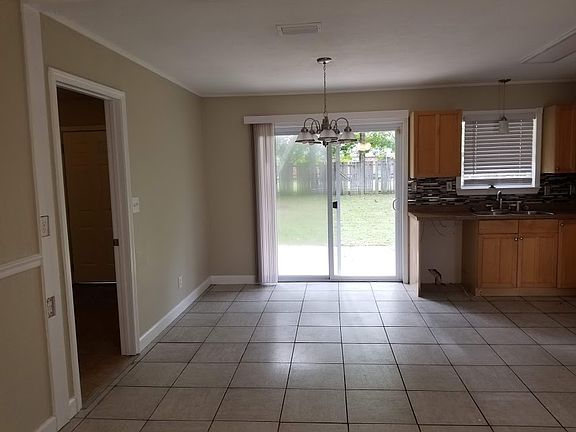 3rd image of 4703 Cyril Dr