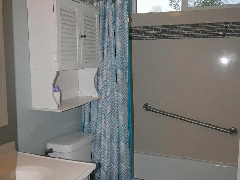 1201 W Loughlin Dr — Photo 10