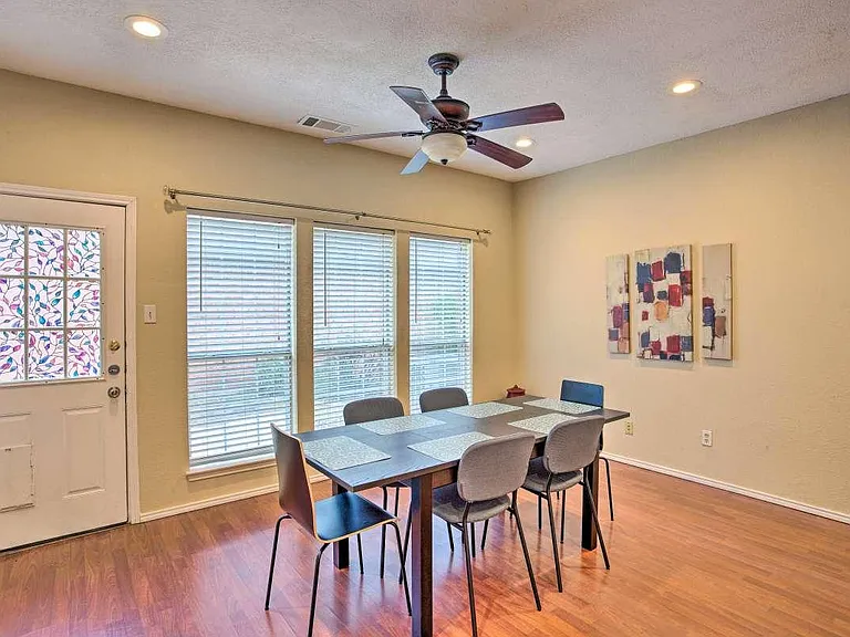 544 Raintree Cir — Photo 8