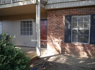 3820 Country Club Rd APT F, Winston Salem, NC 27104