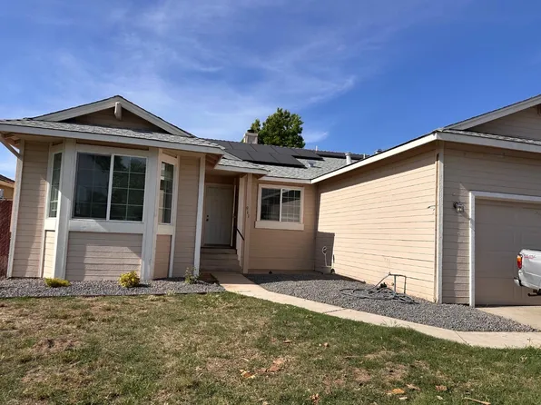 911 Toro Ln, Lathrop, CA 95330