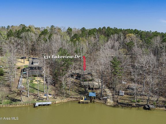 3rd image of 131 Lakeview Dr