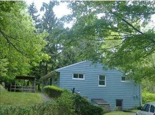 6050 Sinan Dr, Export, PA 15632