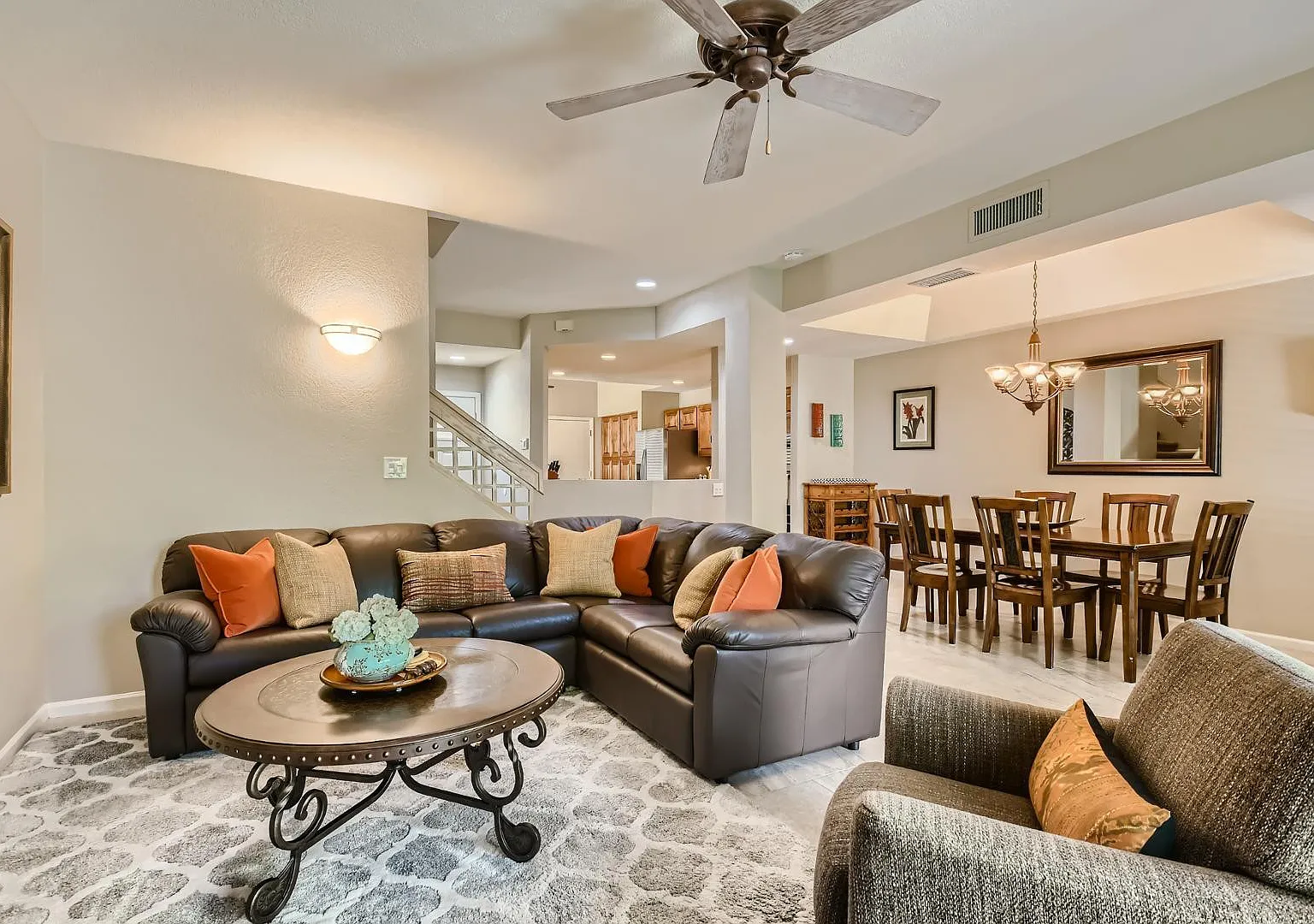 2 bed, 2.5 bath, 1603 sqft, $5,000 — Photo 4