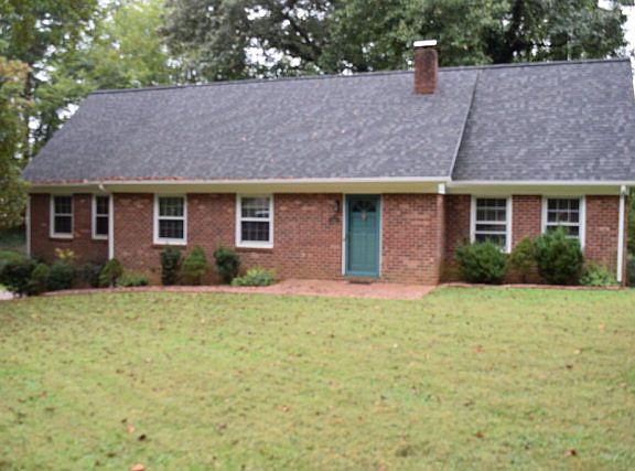 3rd image of 602 Laurelwood Dr