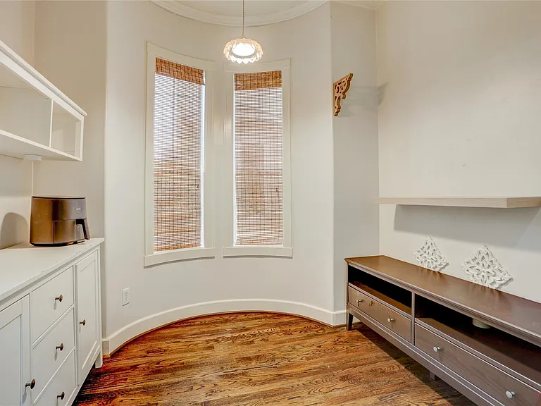 4262 Childress St #B — Photo 12