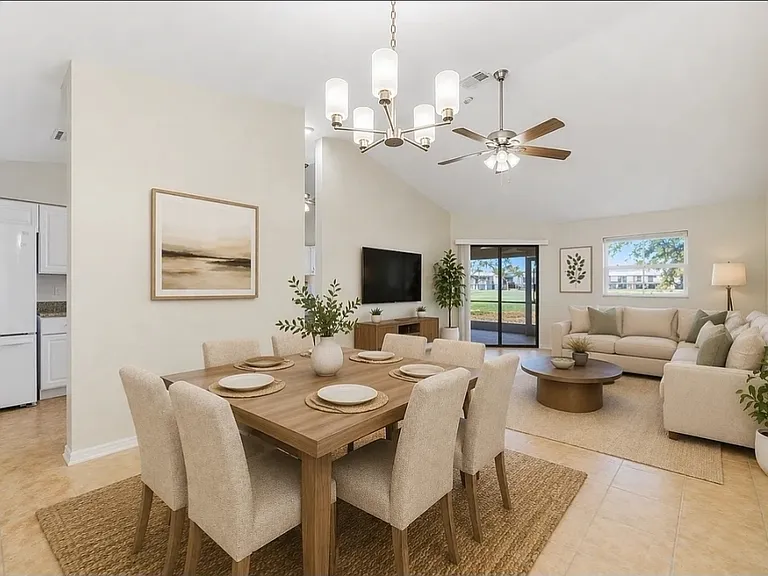 1203 Saxony Cir #C — Photo 3