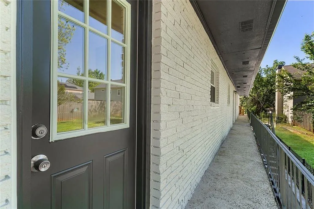 Building Photo - 1543 Hardin Ave #1