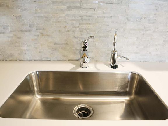 Kitchen sink and backsplash