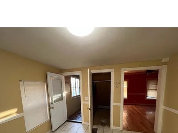 204 Seneca St APT 1