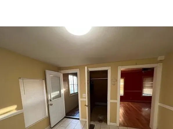 204 Seneca St APT 1, Syracuse, NY 13204