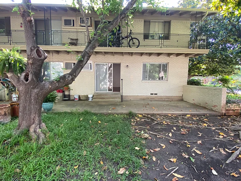 5823 McCommas Blvd #A — Photo 23