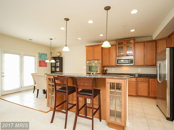 5th image of 226 Urban Ave #226