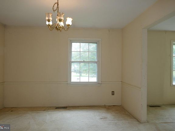 5th image of 3709 Toddsbury Ln