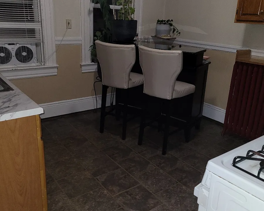 588 Park Ave #2
